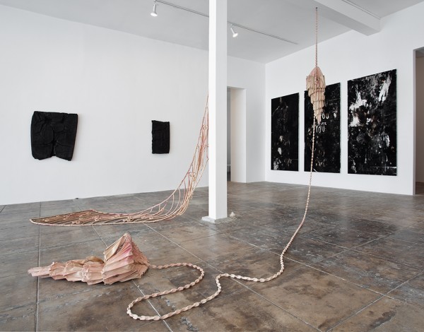 An installation view of Kaari Upson's exhibition. Courtesy Overduin and Kite.