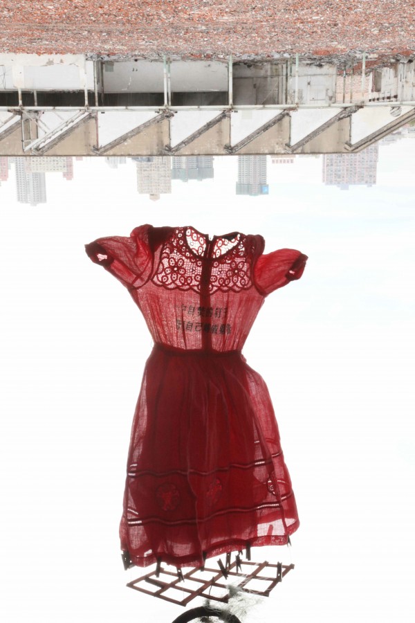 Wu Meng, Gravity 1, 2010, image courtesy the artist and OV Gallery Shanghai