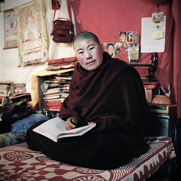 Laura Stevens. Untitled from the series Exiled, 2008; archival giclée pigment print; 45 x 45 cm. Courtesy of the Artist.