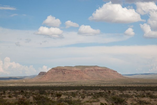Teresa Hubbard/Alexander Birchler. Production Still, Movie Mountain (Méliès). 2011. Courtesy: The Artists, Tanya Bonakdar (New York), and Lora Reynolds Gallery (Austin).