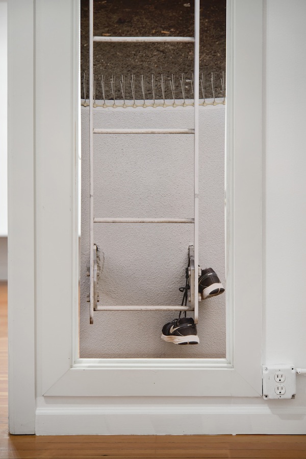 Leif Anderson. View from 420 SW Washington St #301, 2015; installation view, TATTARRATTAT, 2015. Courtesy of the artist and Melanie Flood Projects. Photo: Worksighted.