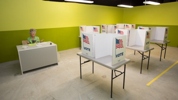 Pedro Reyes. Doomocracy (Voting Room), 2016.